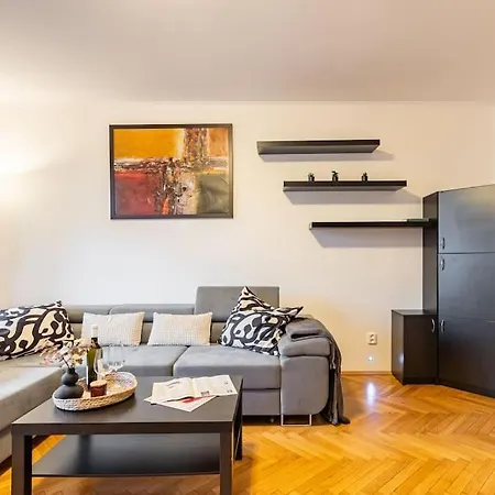 Appartement Urban Haven: Blissful Living In