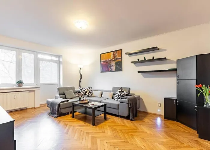 Apartament Urban Haven: Blissful Living In *