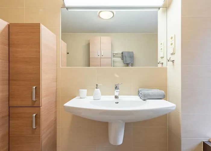 Urban Haven: Blissful Living In Apartament Bratysława