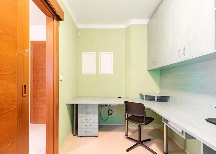 Urban Haven: Blissful Living In Apartament *