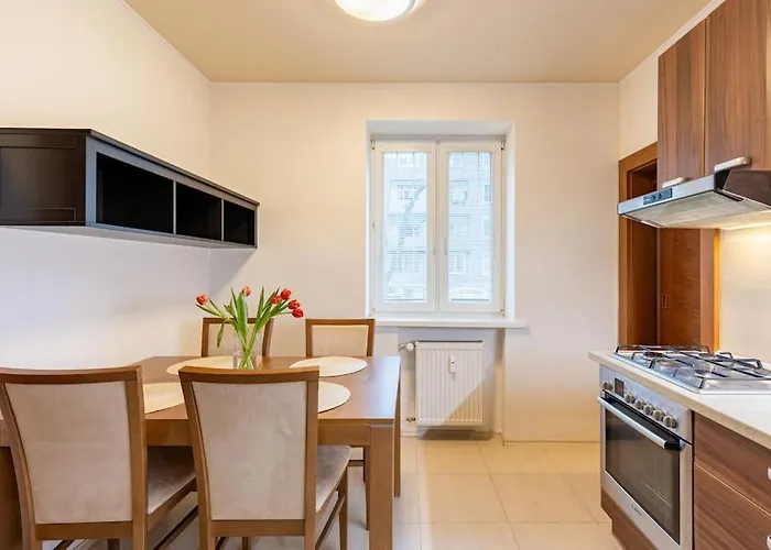 Urban Haven: Blissful Living In דירה ברטיסלאבה